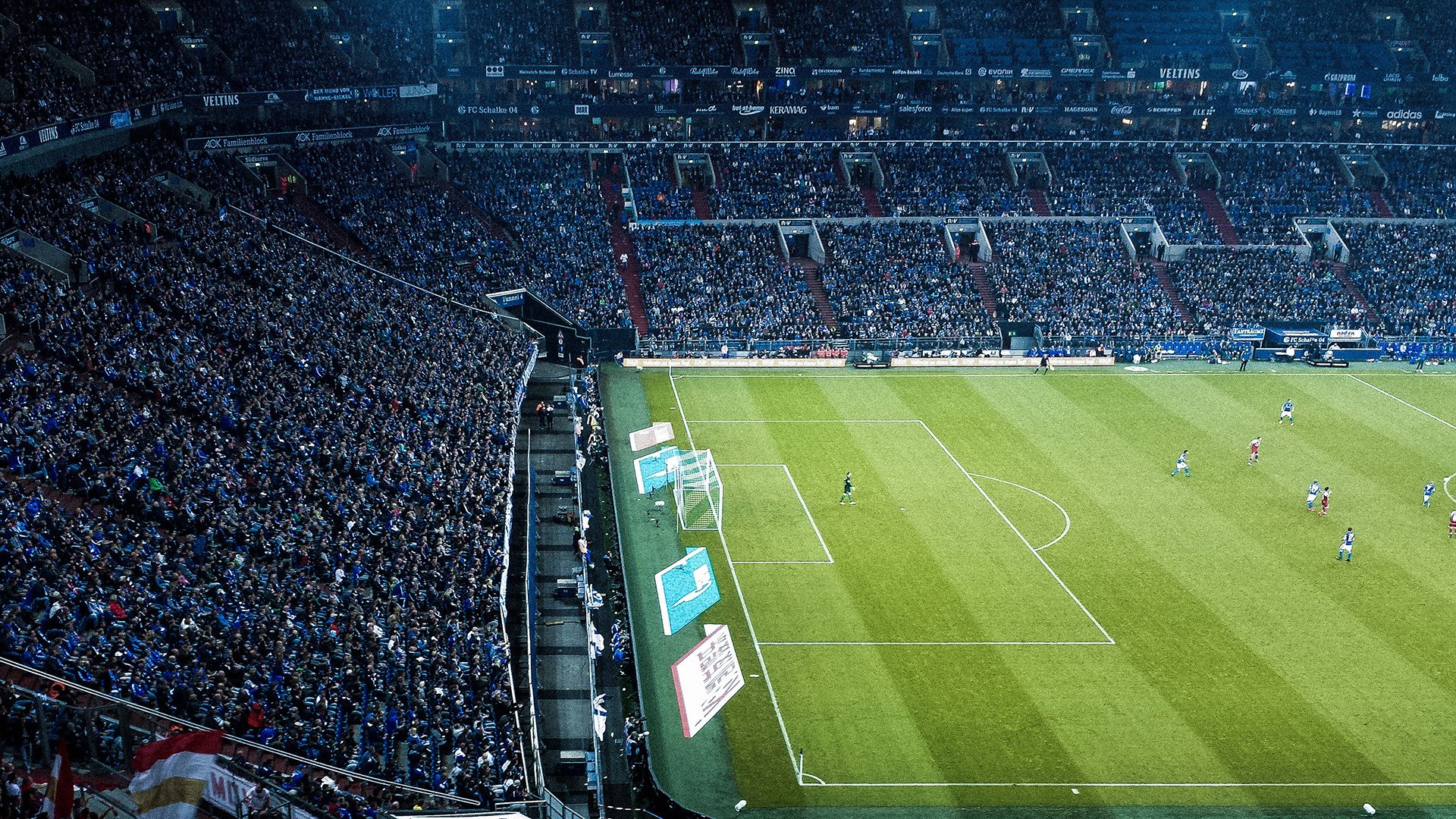 开云平台-跨界主宰，当尼克斯的狂潮遇见乔治的加冕