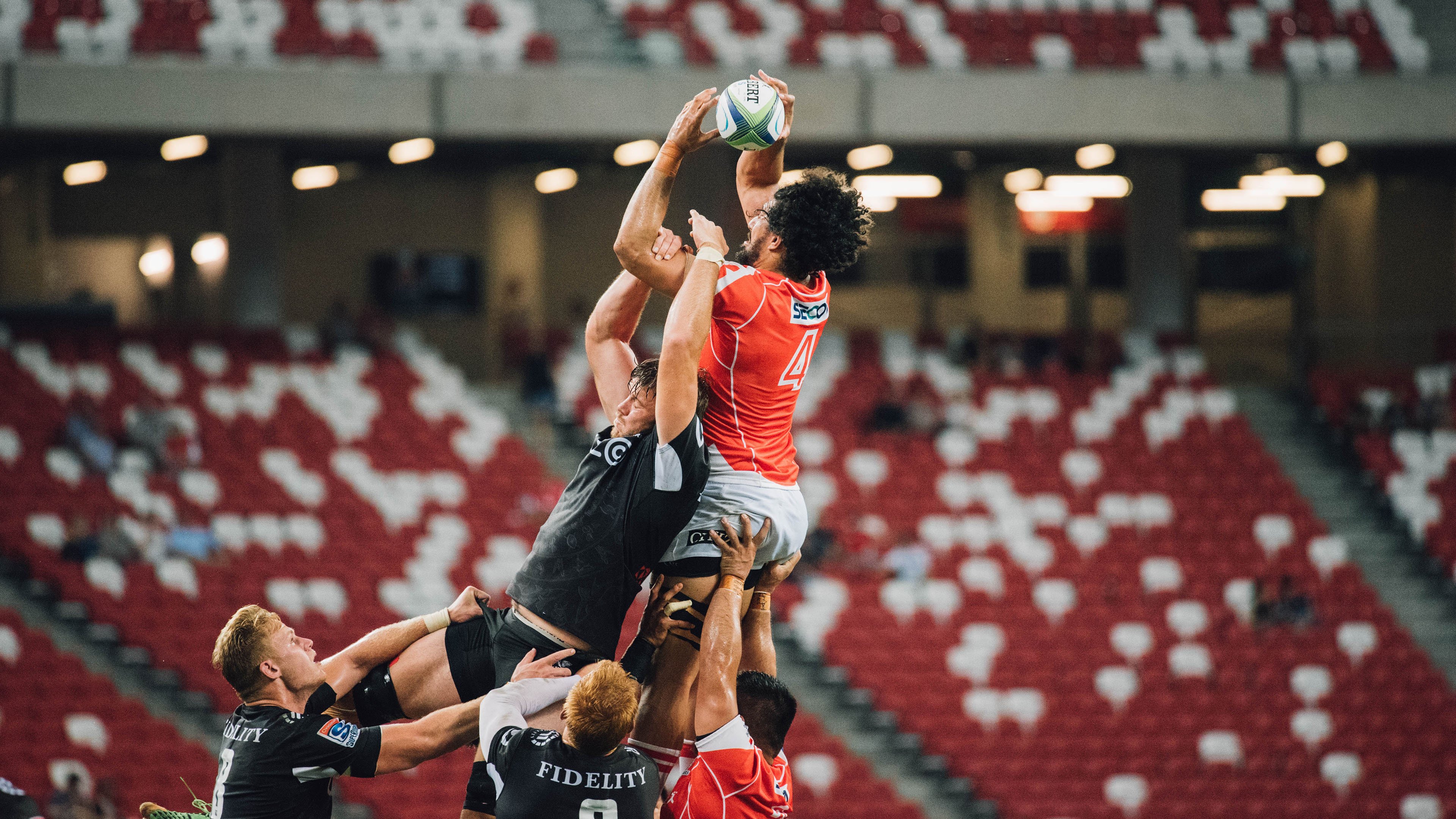 赛道新秩序，诺里斯驾迈凯伦横扫红牛二队，展现绝对统治力